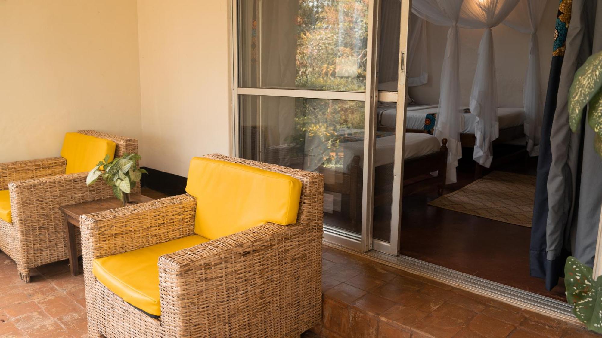 Viavia Entebbe Hotel Екстериор снимка