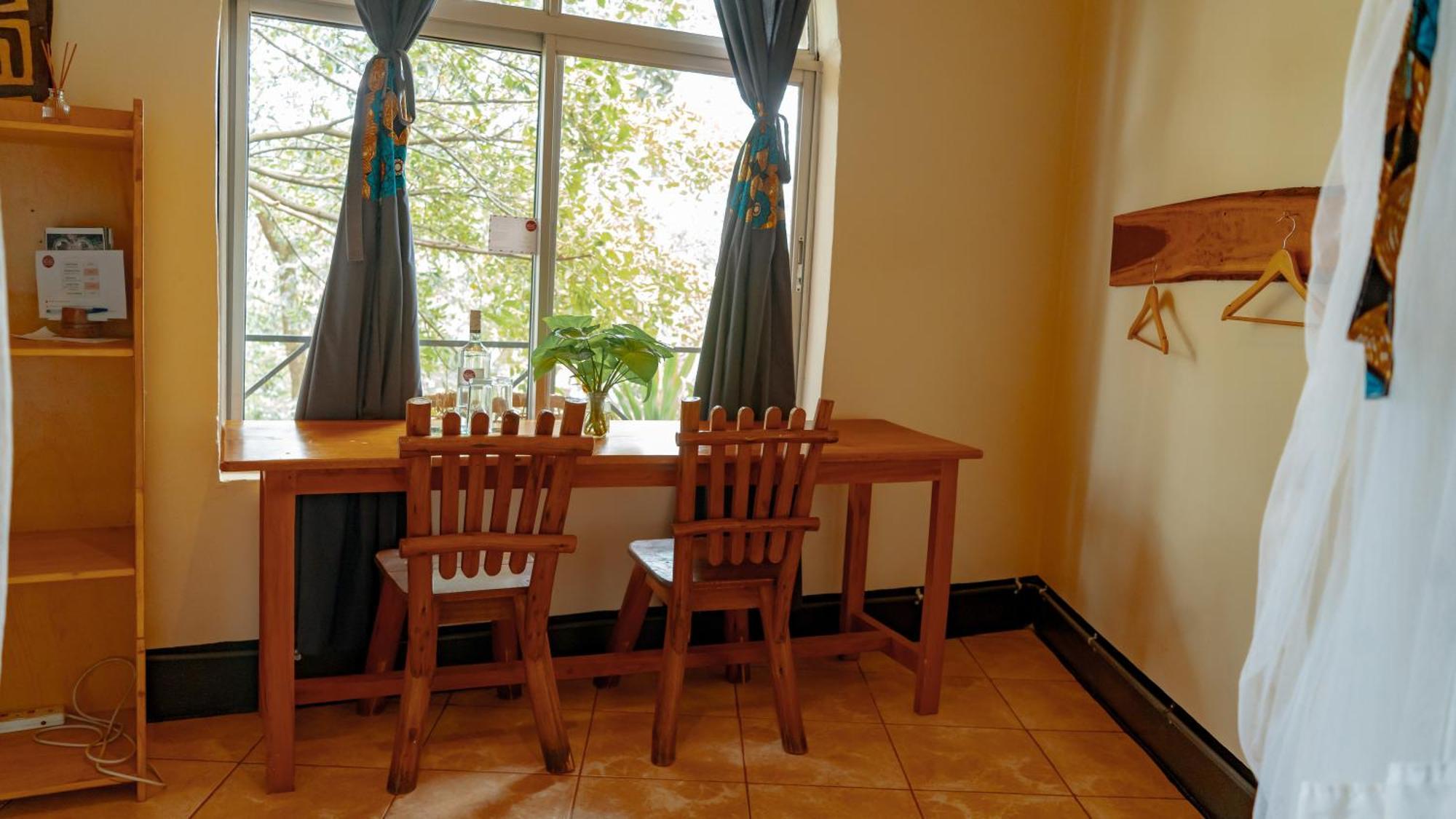 Viavia Entebbe Hotel Екстериор снимка