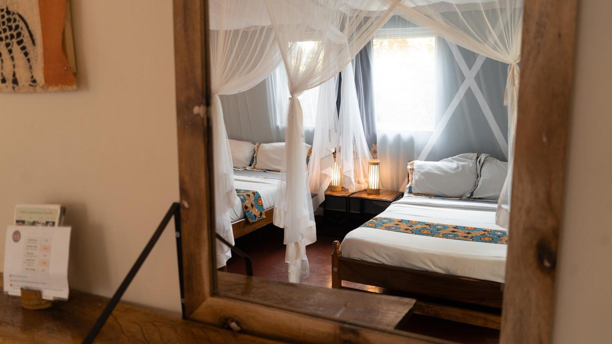 Viavia Entebbe Hotel Екстериор снимка