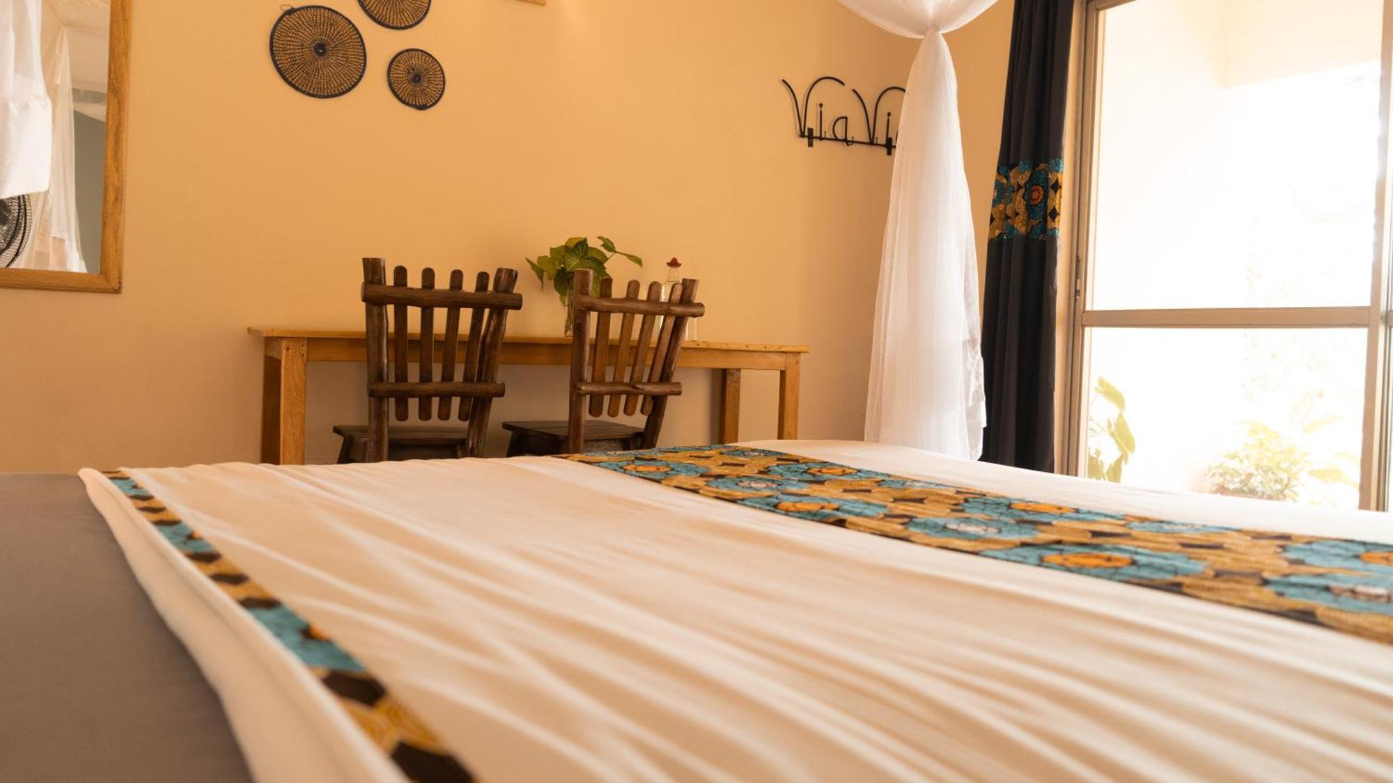 Viavia Entebbe Hotel Екстериор снимка