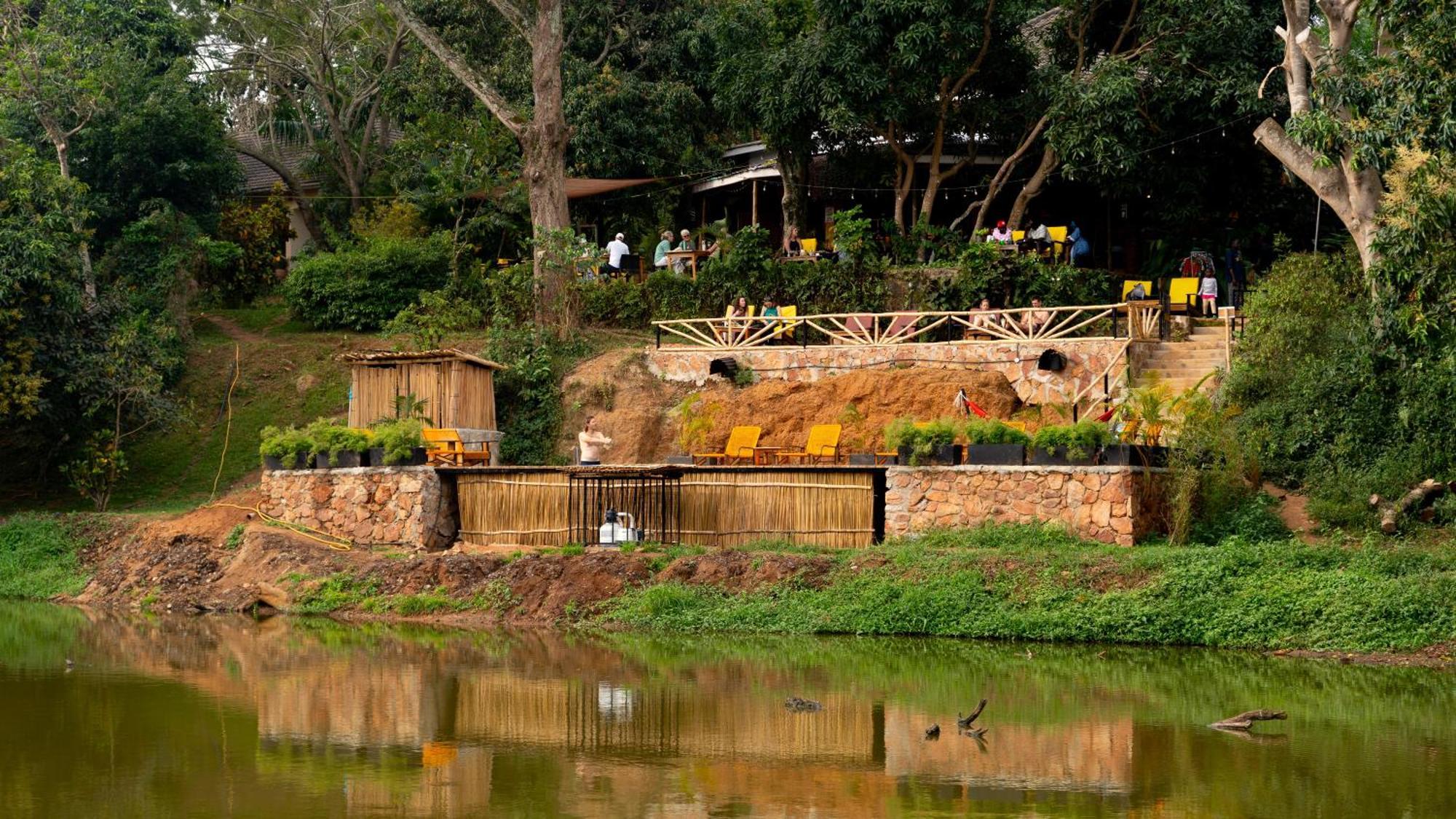 Viavia Entebbe Hotel Екстериор снимка