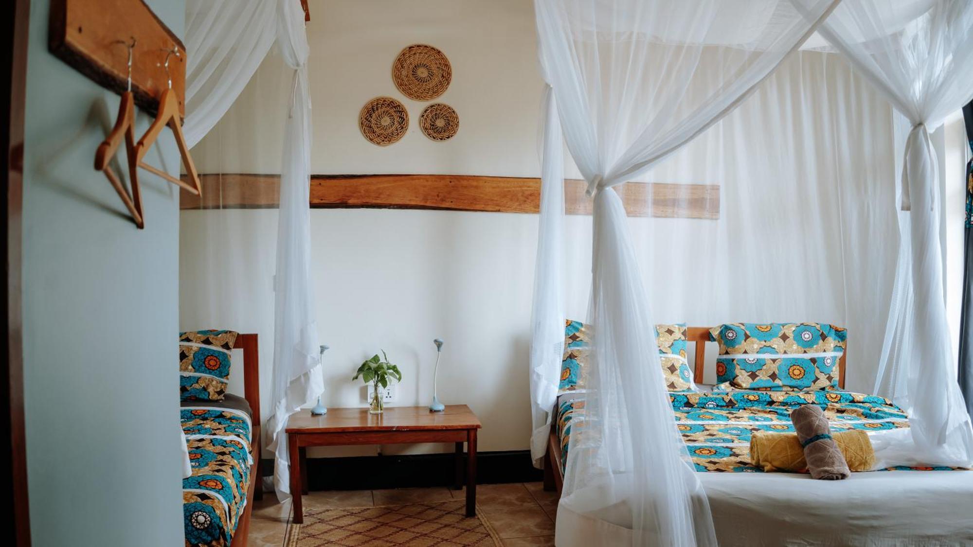 Viavia Entebbe Hotel Екстериор снимка